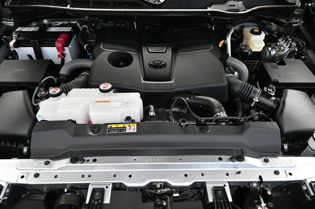Used 2024 Toyota Tundra Limited image 24