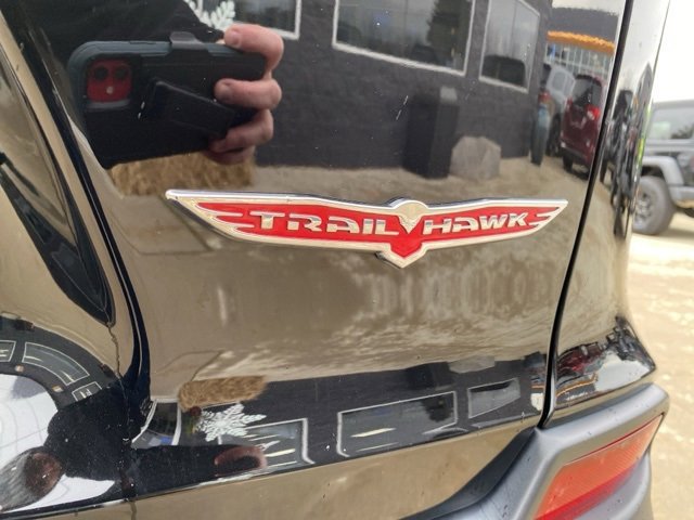 Certified 2022 Jeep Cherokee Trailhawk image 6