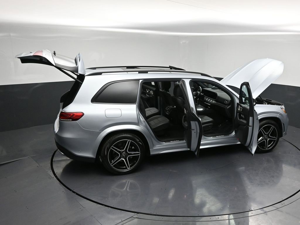 Used 2022 Mercedes-Benz GLS 450 4MATIC image 38
