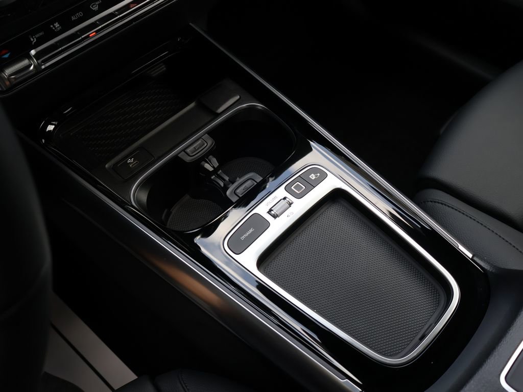 Certified 2025 Mercedes-Benz GLA 250 4MATIC image 26