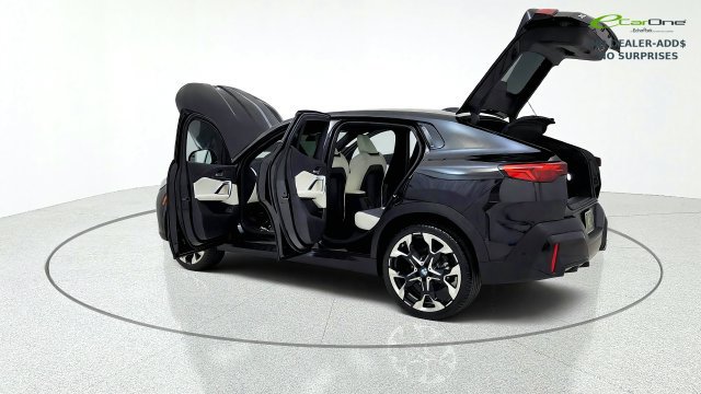 Used 2026 BMW X2 xDrive28i AWD/4WD image 16