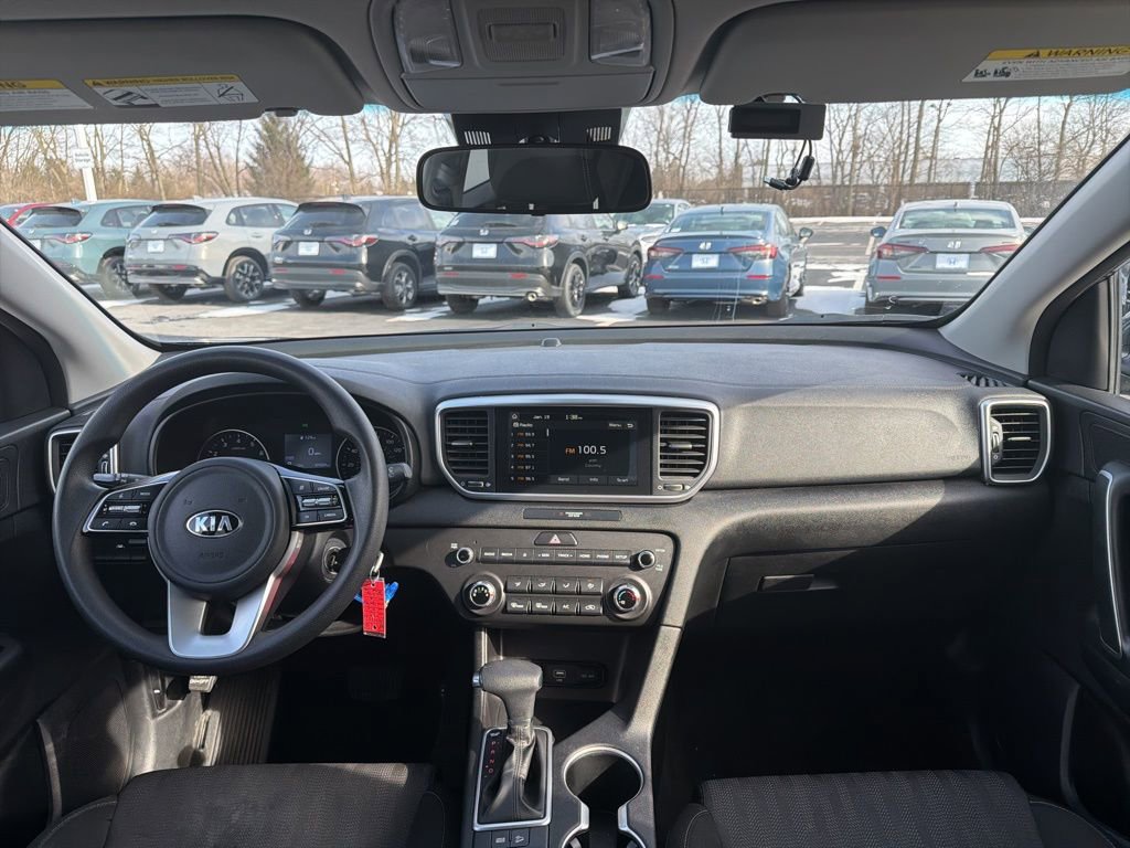 Used 2020 Kia Sportage LX image 11