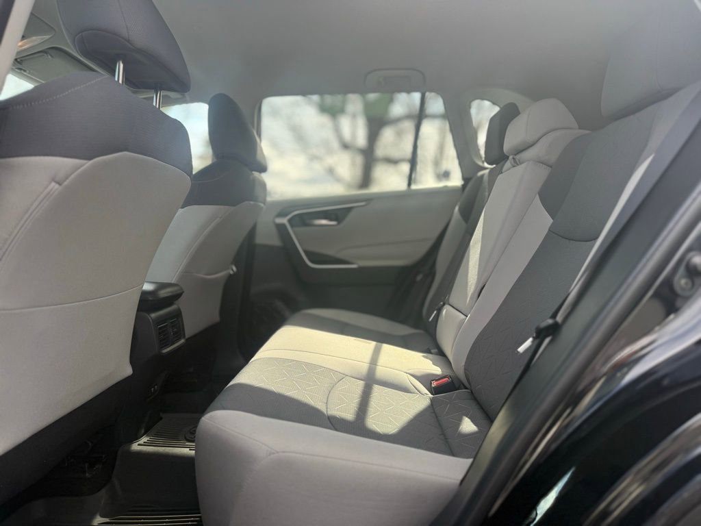 Used 2020 Toyota RAV4 XLE w/ XLE Grade Weather Package image 16