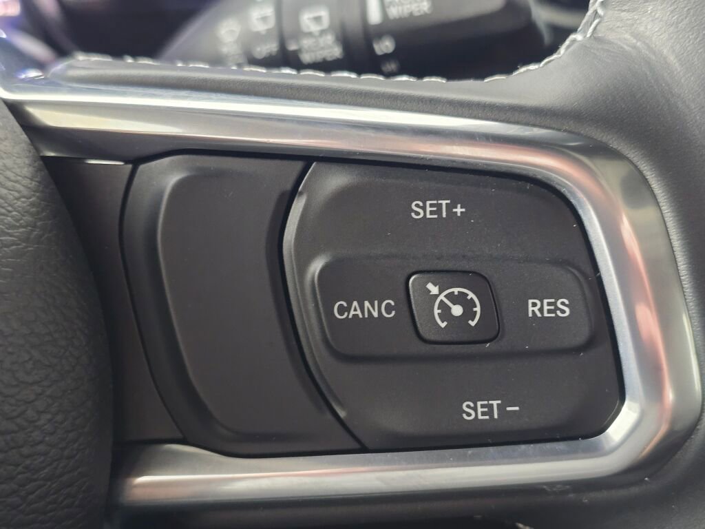 Used 2022 Jeep Wrangler Unlimited Sahara w/ Cold Weather Group image 26