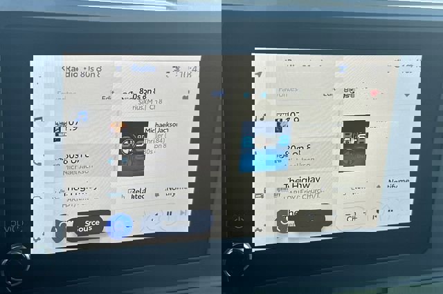 Used 2025 Toyota Tacoma SR5 image 19