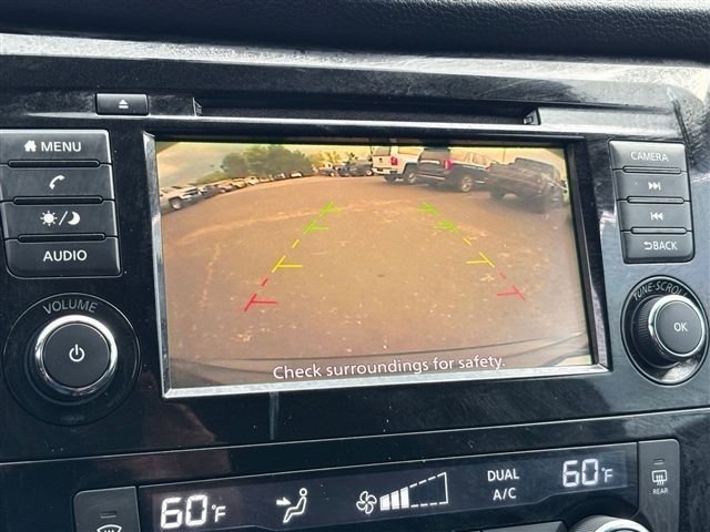 Used 2018 Nissan Rogue SV FWD image 17