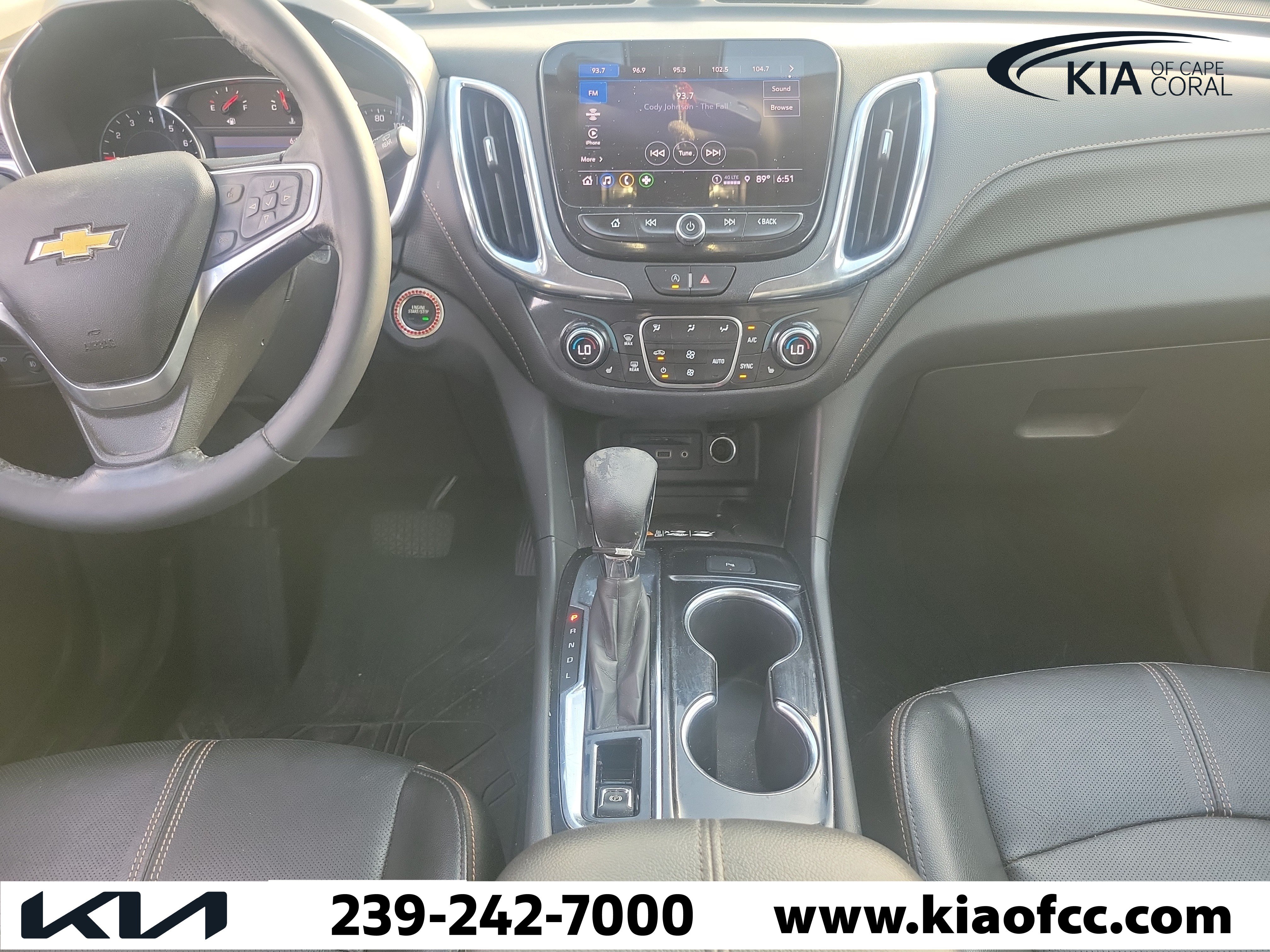 Used 2022 Chevrolet Equinox Premier w/ Redline Edition FWD image 17