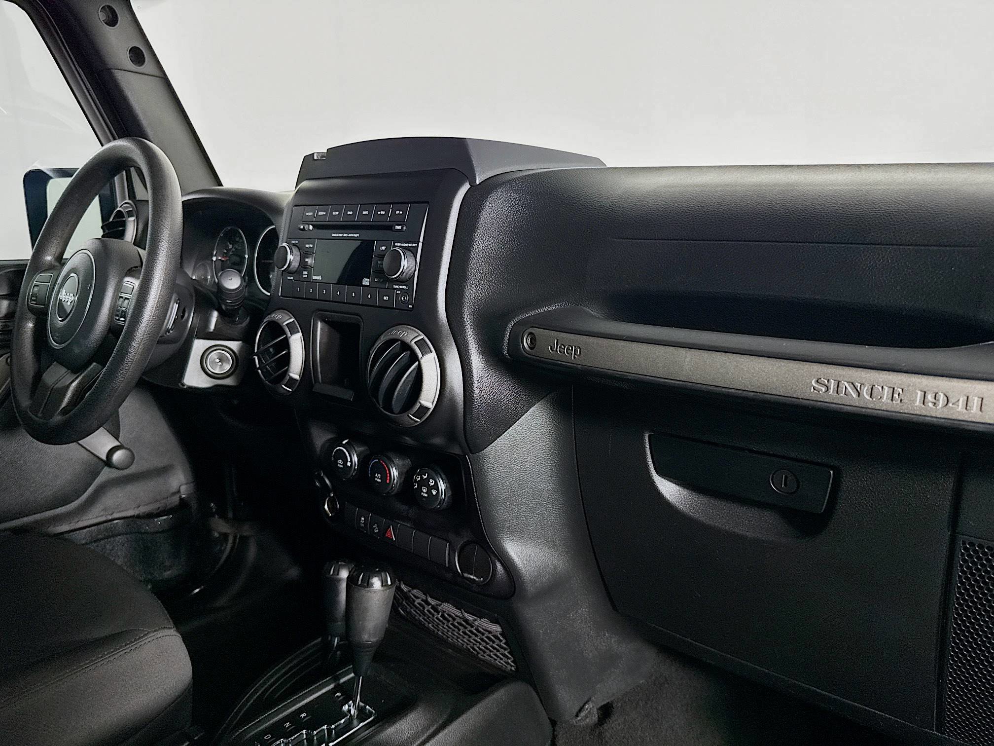 Used 2017 Jeep Wrangler Unlimited Sport image 27