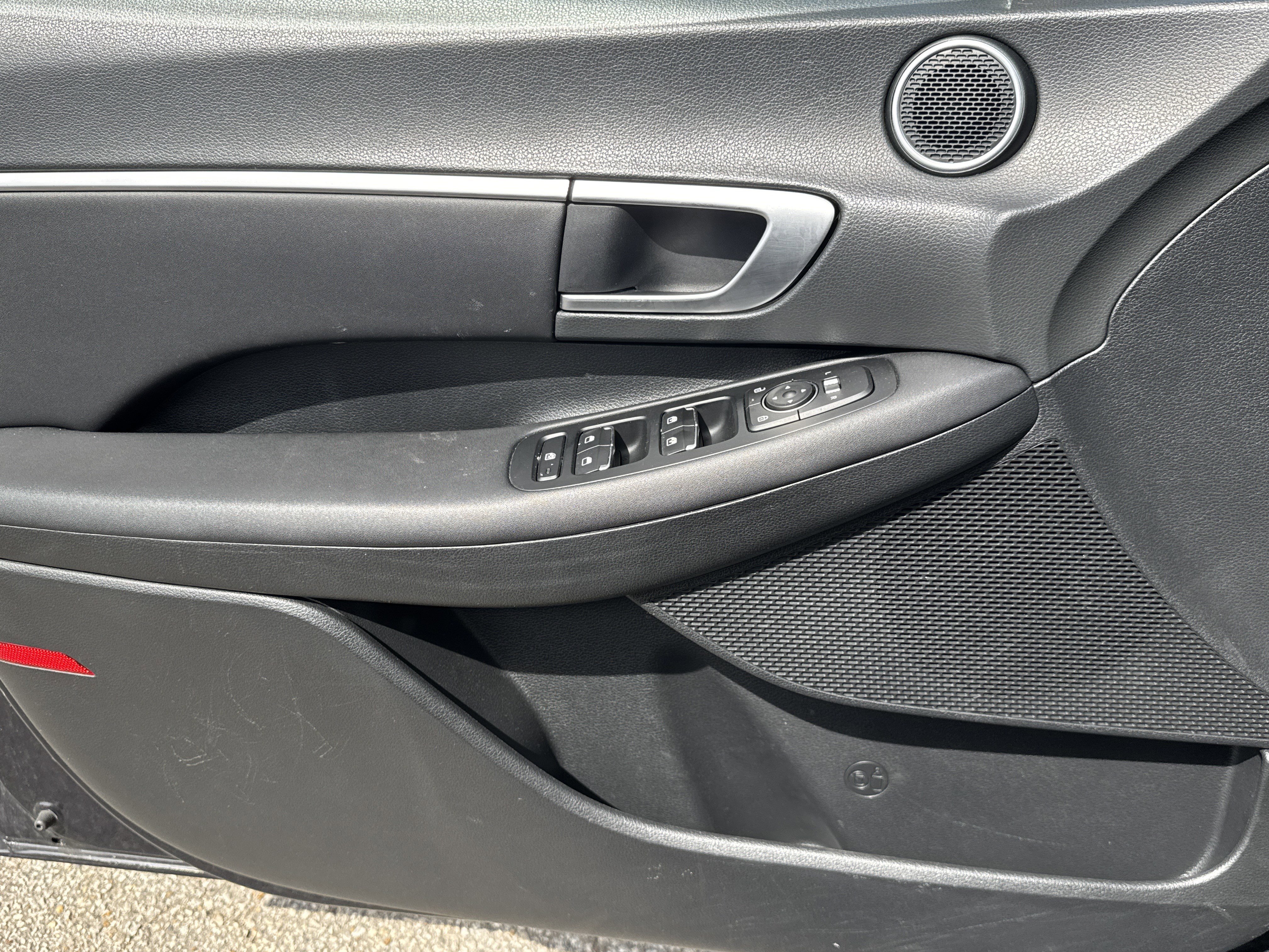 Used 2024 Hyundai Sonata SEL w/ Convenience Package image 9