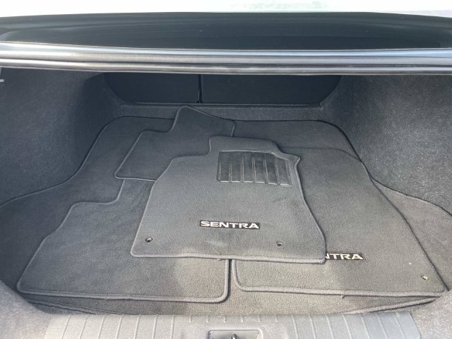 Used 2024 Nissan Sentra SV FWD image 10