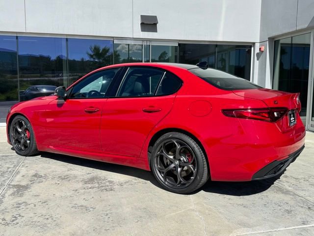 Used 2021 Alfa Romeo Giulia Ti Sport image 5