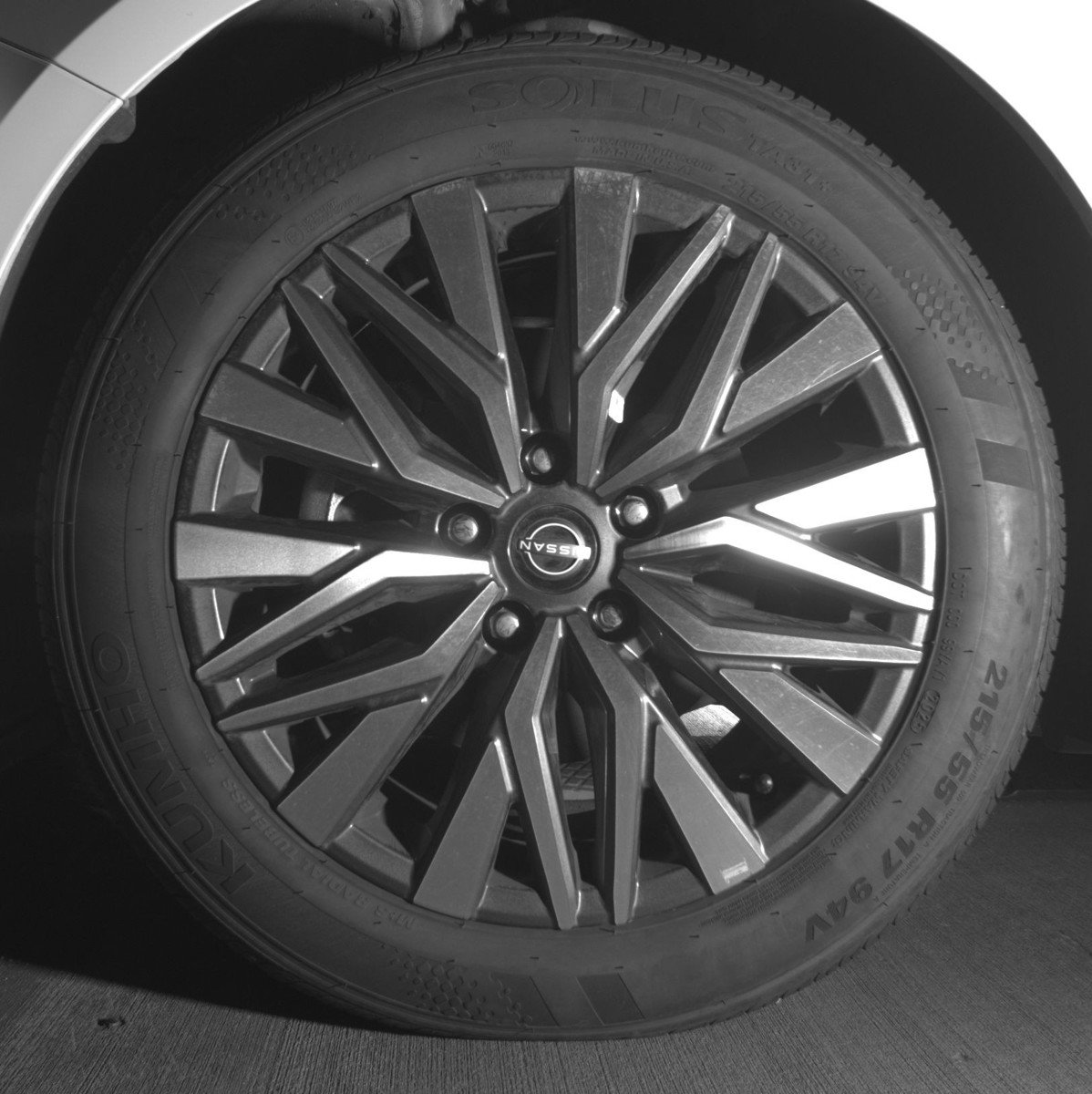 Used 2025 Nissan Altima 2.5 SV image 12