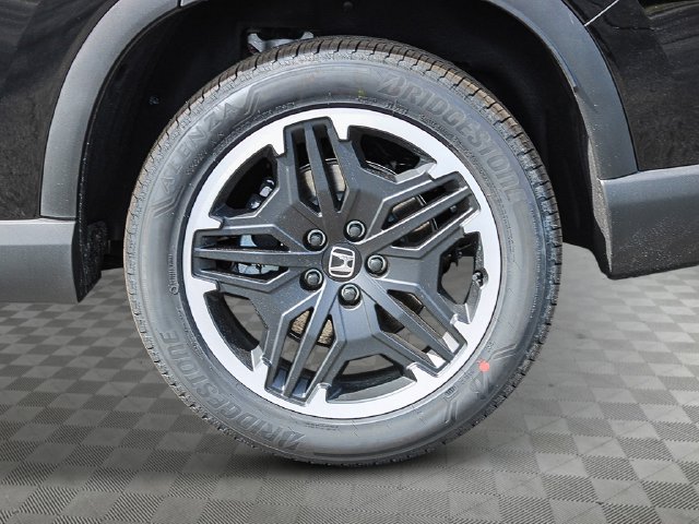 New 2026 Honda Pilot Touring image 9