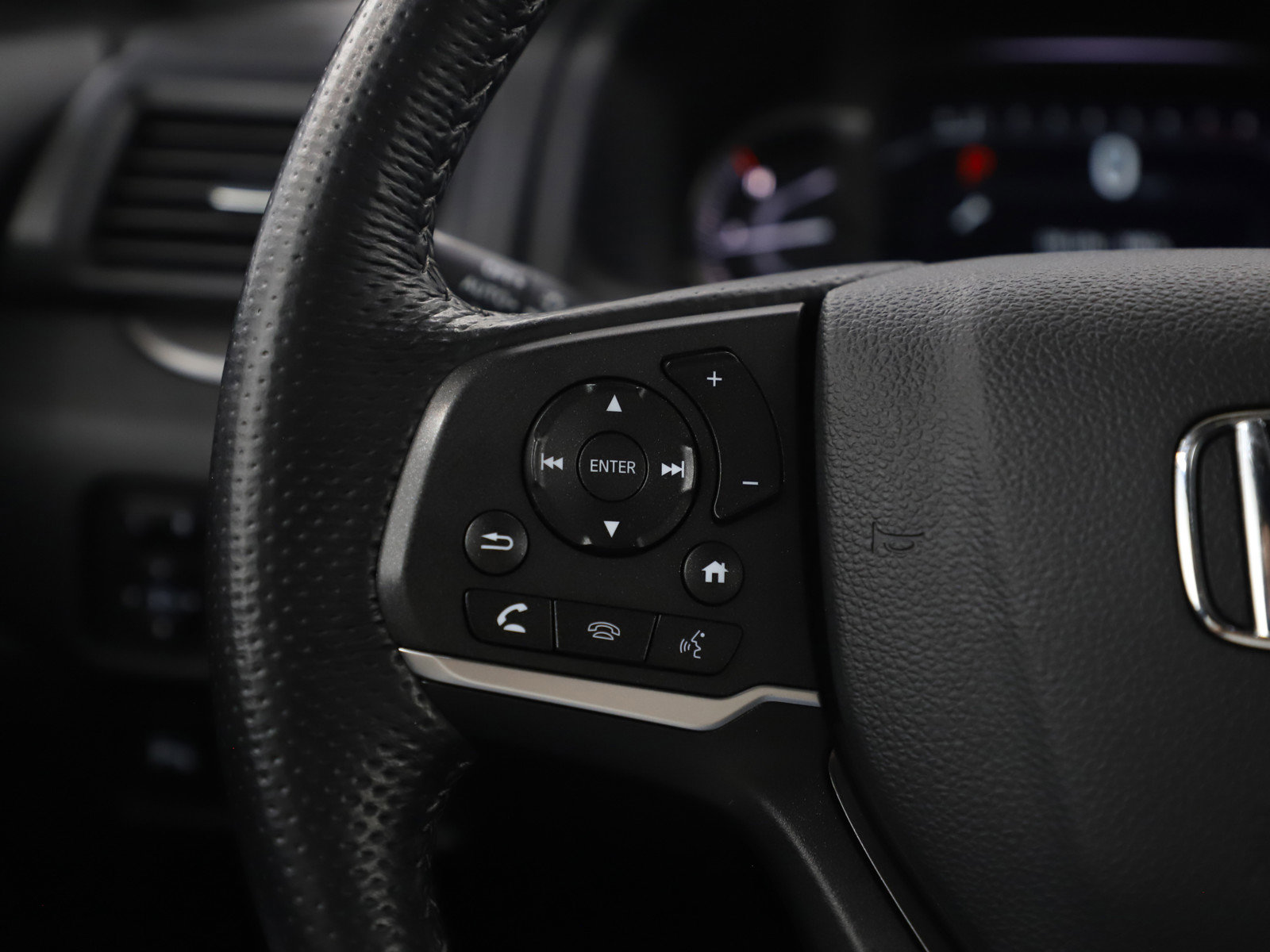 Used 2024 Honda Passport EX-L image 27