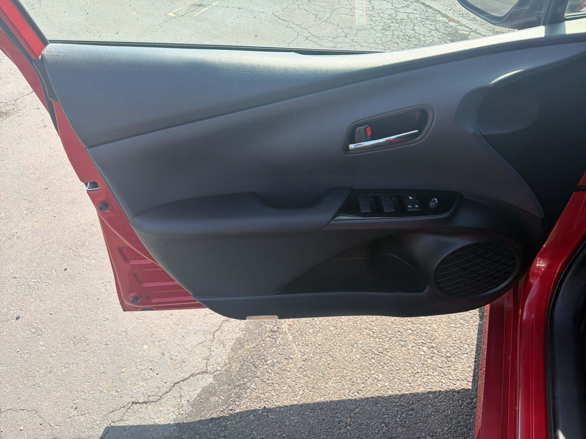 Used 2021 Toyota Prius Prime Limited w/ Carpet Mat Package (TMS) FWD image 20