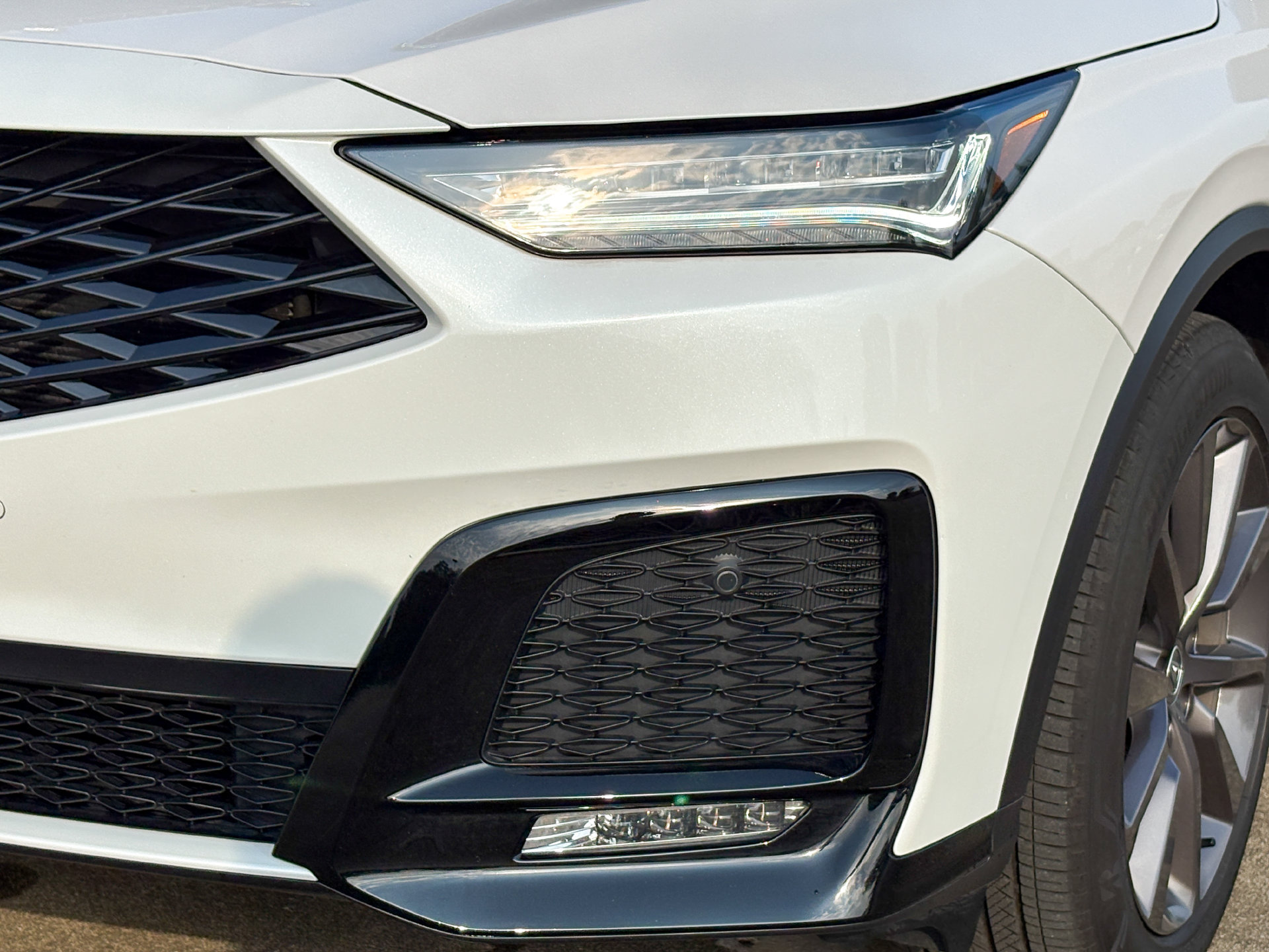 Used 2025 Acura MDX A-Spec AWD/4WD image 6