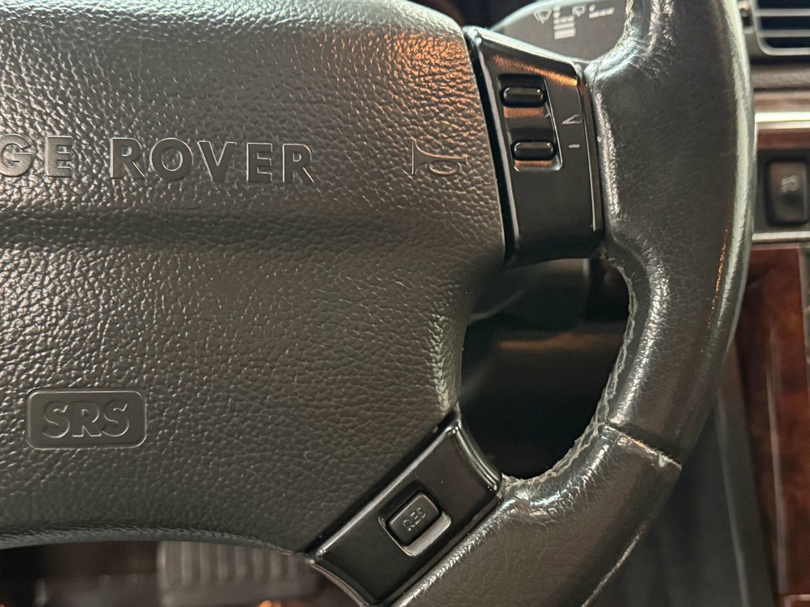 Used 2001 Land Rover Range Rover HSE image 24