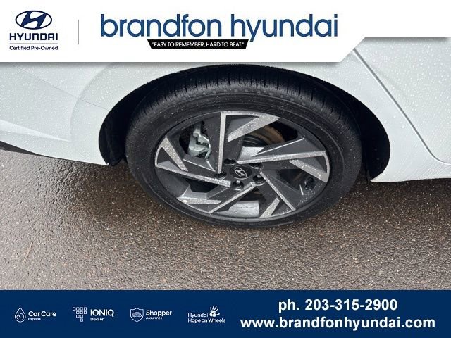 Certified 2025 Hyundai Elantra SEL FWD image 33