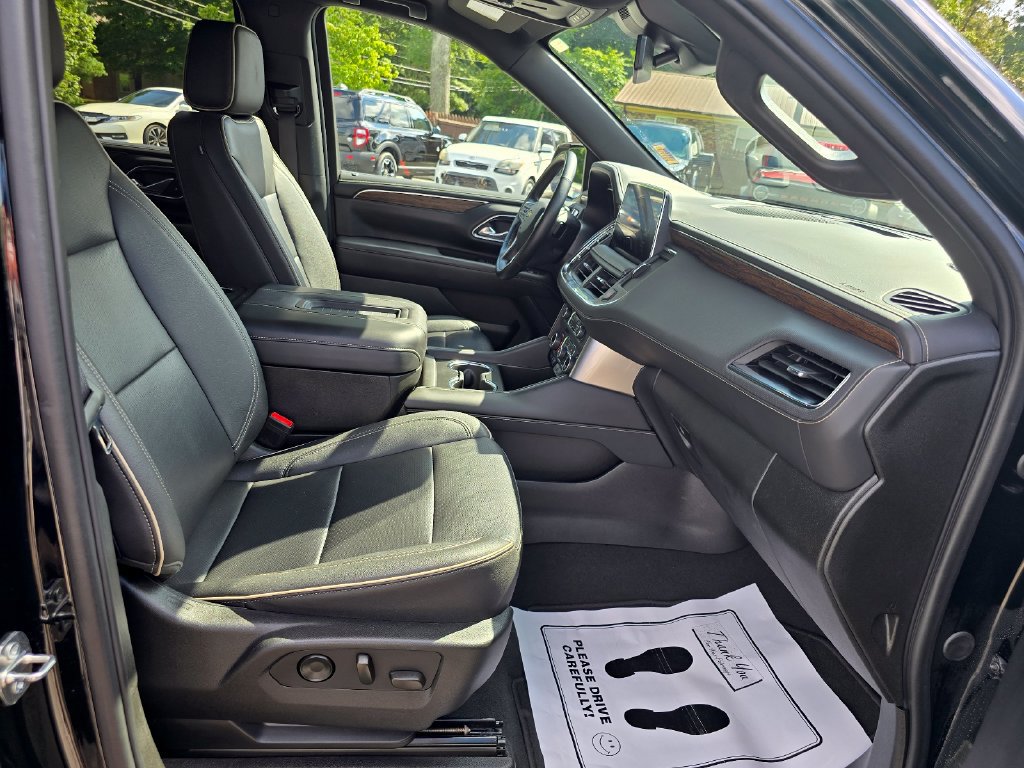 Used 2024 Chevrolet Tahoe Premier AWD/4WD image 13