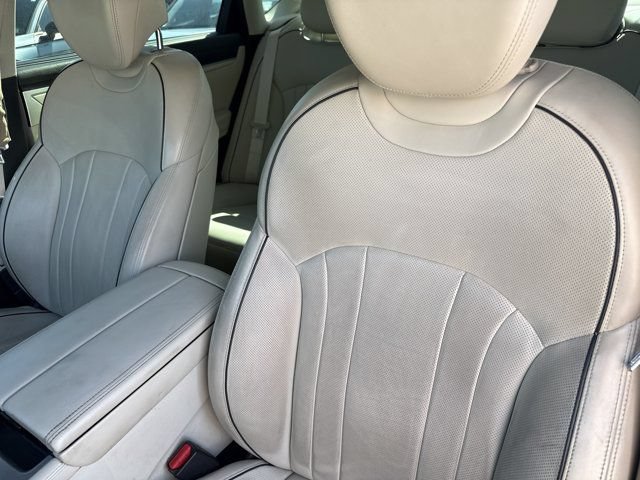 Used 2019 Genesis G80 3.8 w/ Ultimate Package 03 RWD image 13