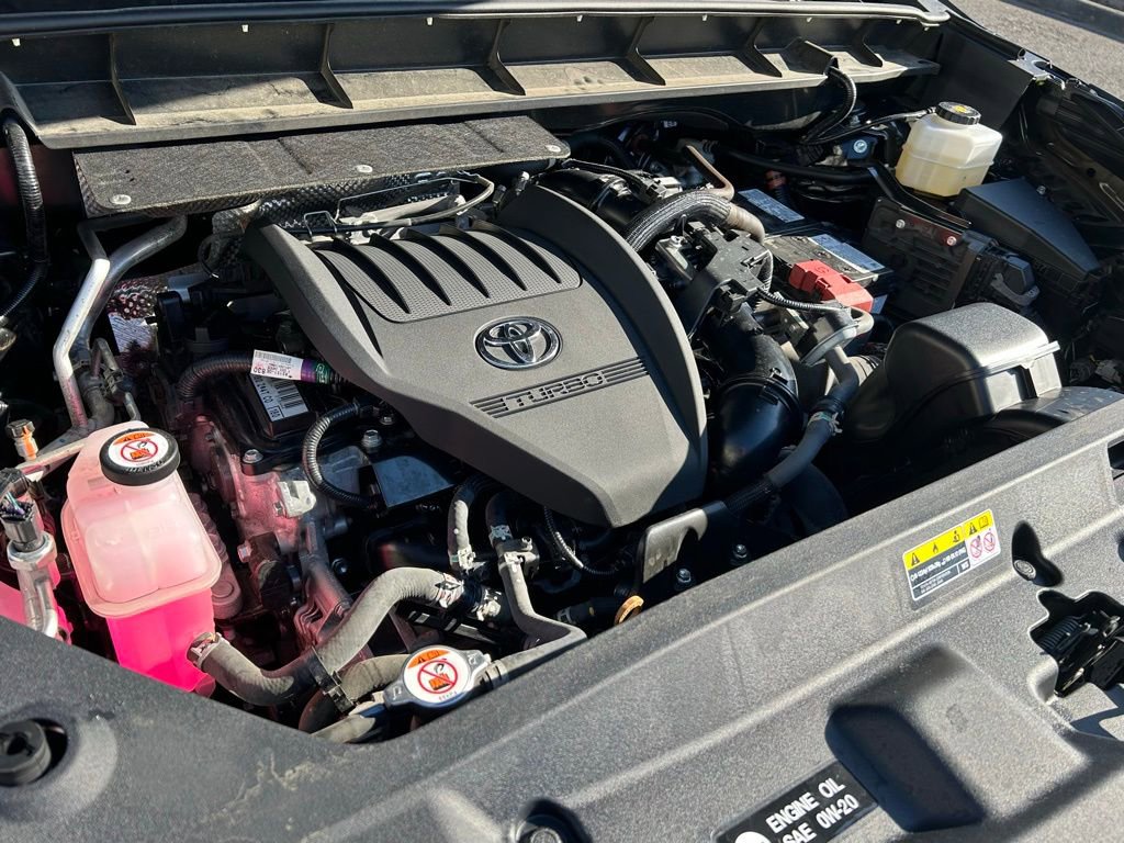 Certified 2025 Toyota Highlander LE image 26