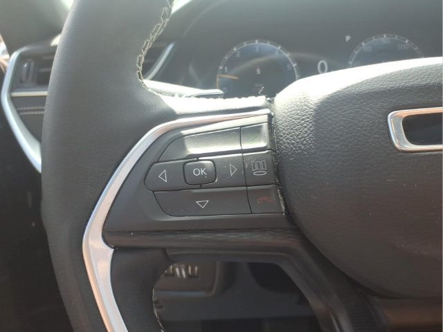 Used 2024 Jeep Grand Cherokee Altitude AWD/4WD image 20