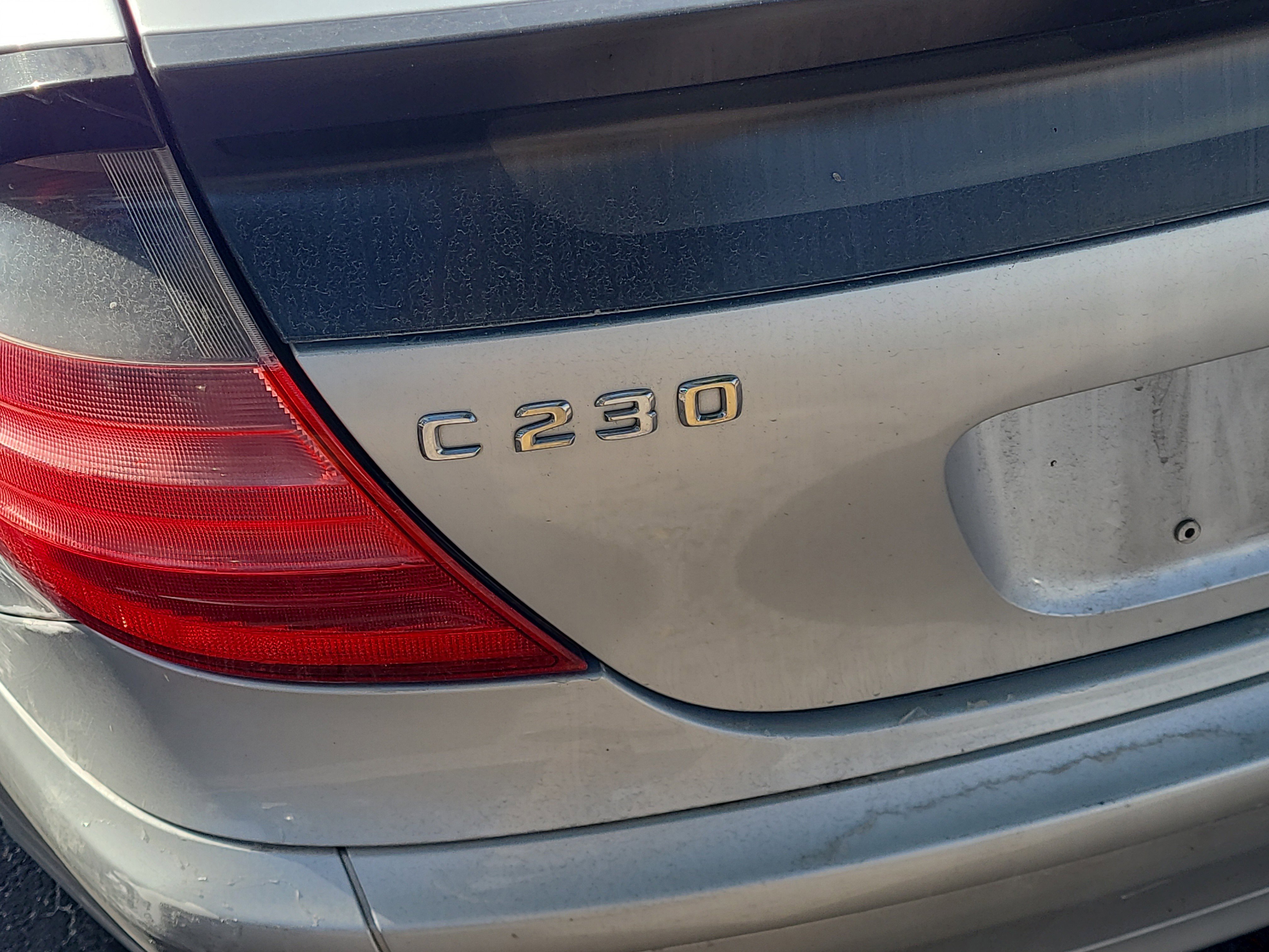 Used 2002 Mercedes-Benz C 230 Coupe image 10