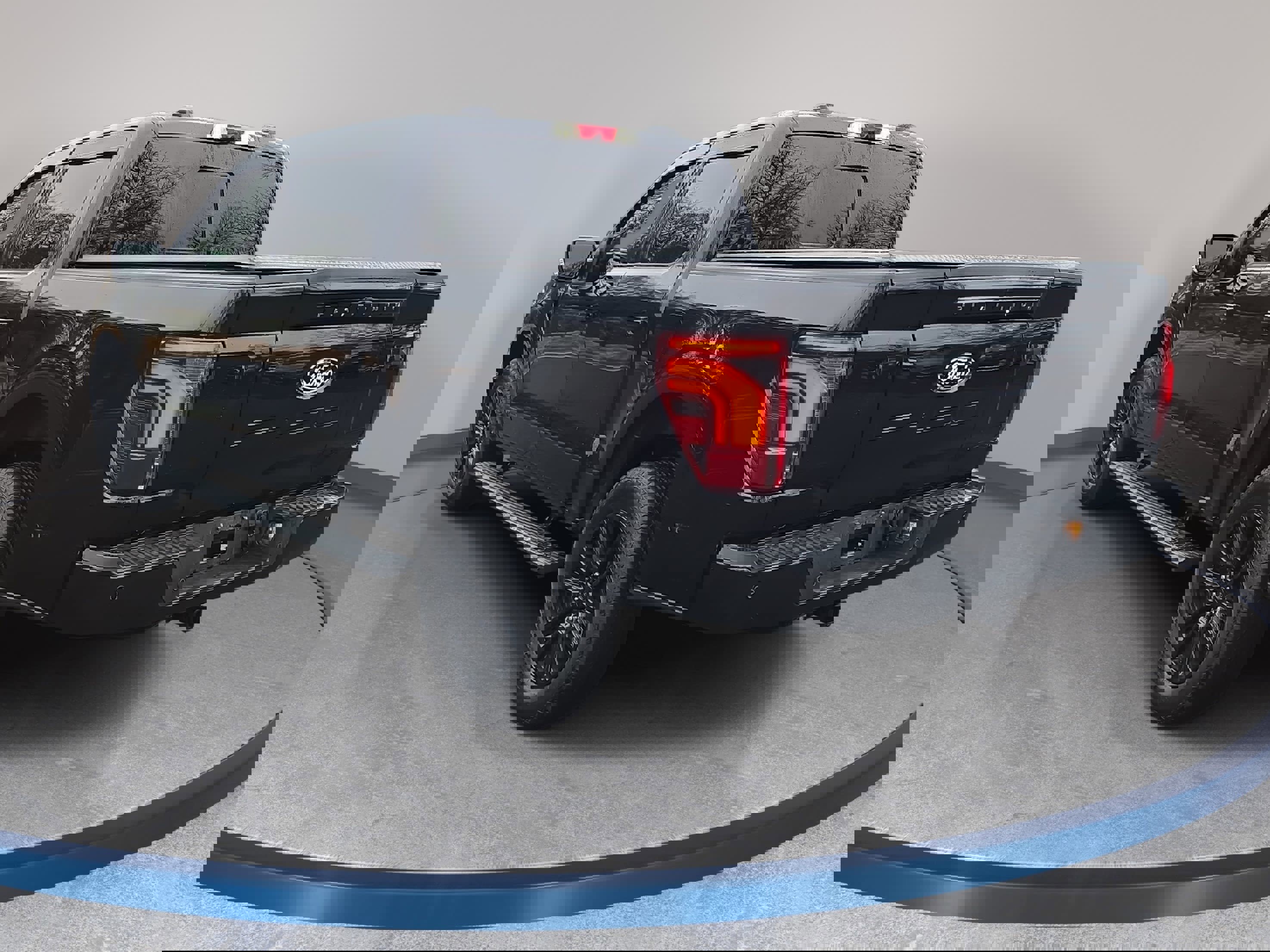 Used 2025 Ford F150 Platinum w/ FX4 Off-Road Package image 7