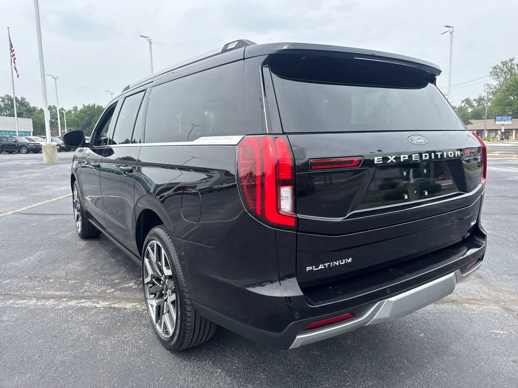 Used 2025 Ford Expedition Max Platinum w/ Platinum Ultimate Package AWD/4WD image 9