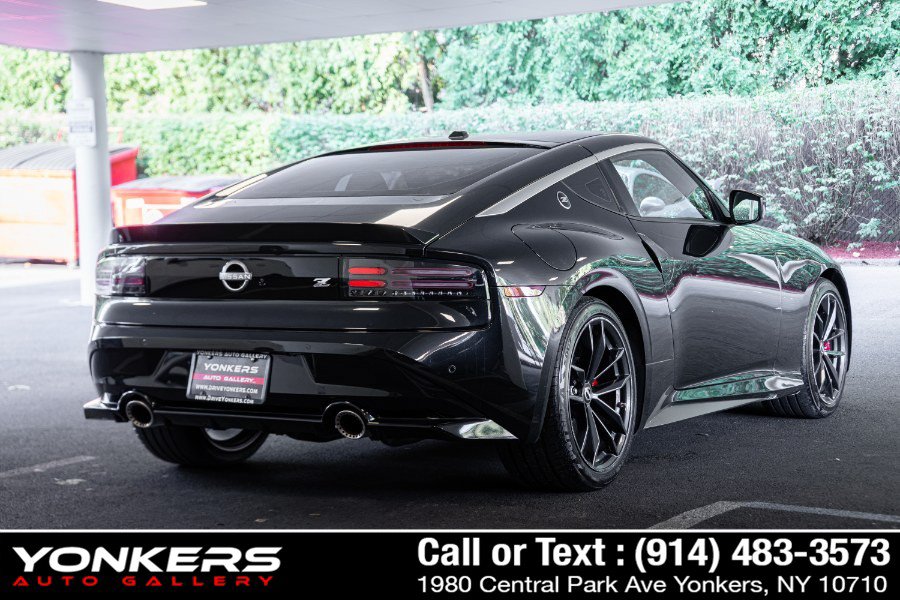 Used 2024 Nissan Z Performance w/ Floor Mat Package RWD image 15