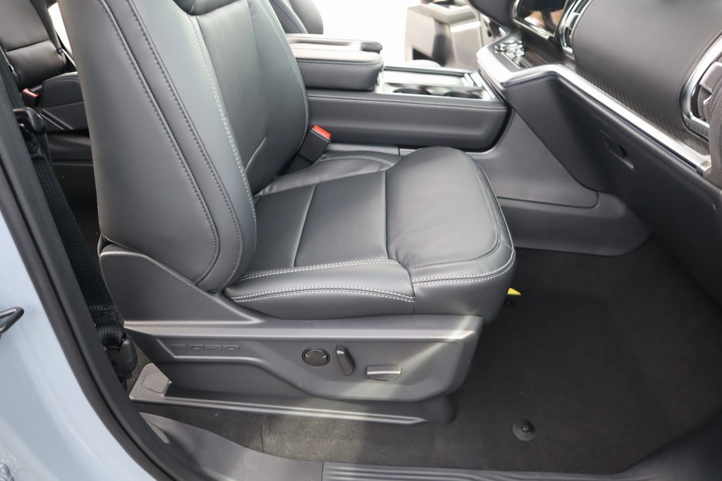 New 2026 Ford Expedition Platinum w/ Stealth Appearance Package image 14