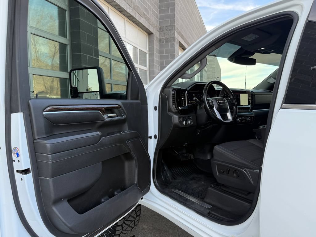 Used 2024 GMC Sierra 3500 SLE w/ SLE Convenience Package AWD/4WD image 30