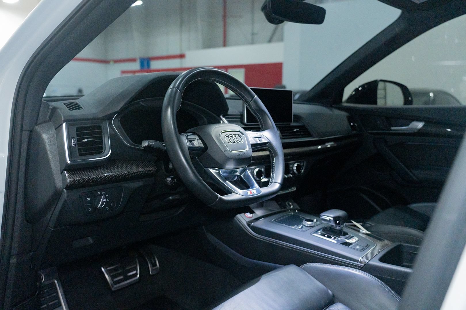 Used 2020 Audi SQ5 Premium Plus w/ Premium Plus Package AWD/4WD image 19