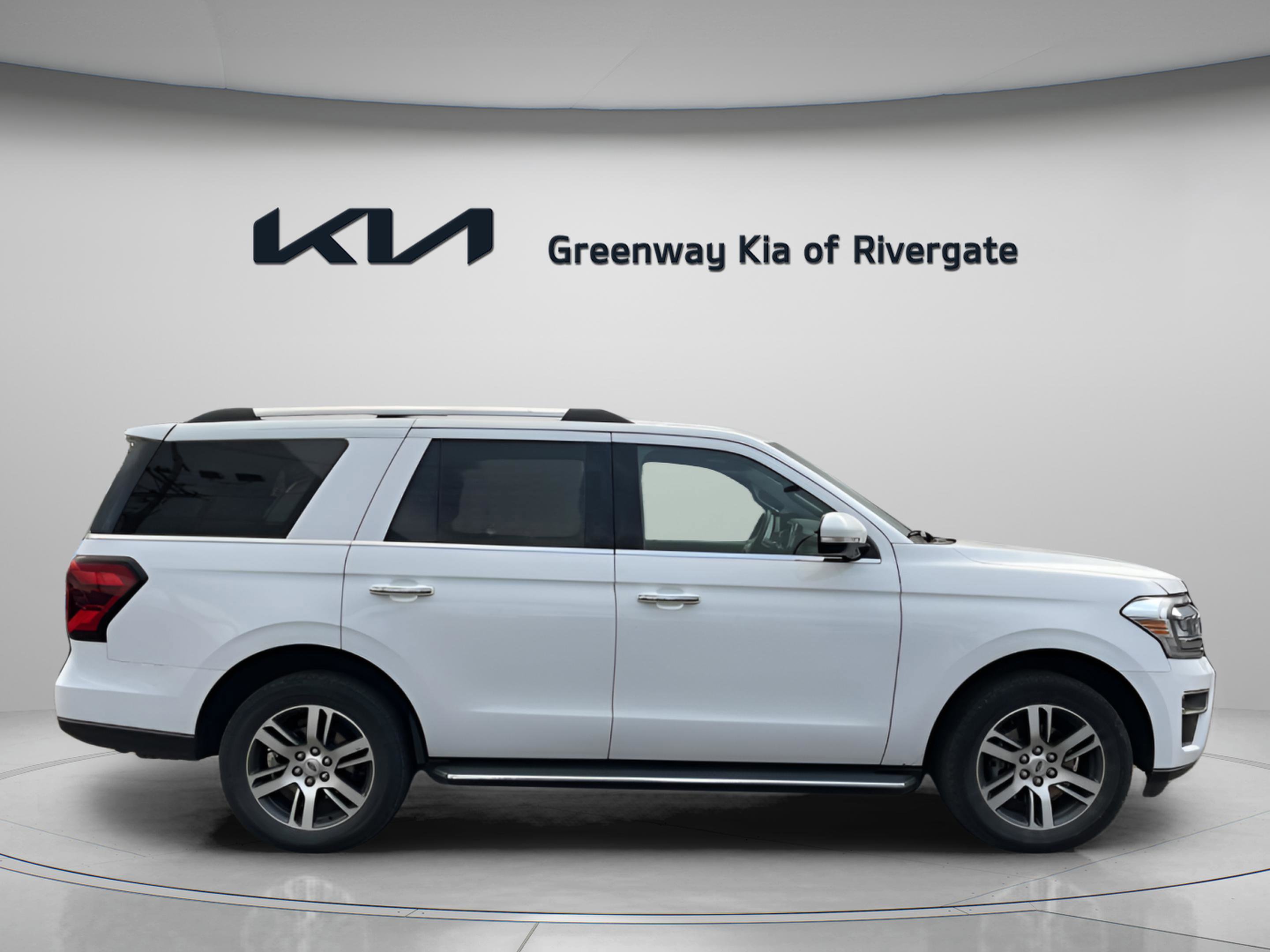 Used 2023 Ford Expedition Limited image 8