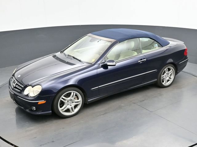 Used 2009 Mercedes-Benz CLK 550 Cabriolet image 24