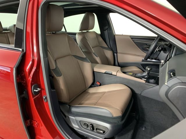 Used 2025 Lexus ES 350 Luxury w/ Accessory Package (Z2) image 40