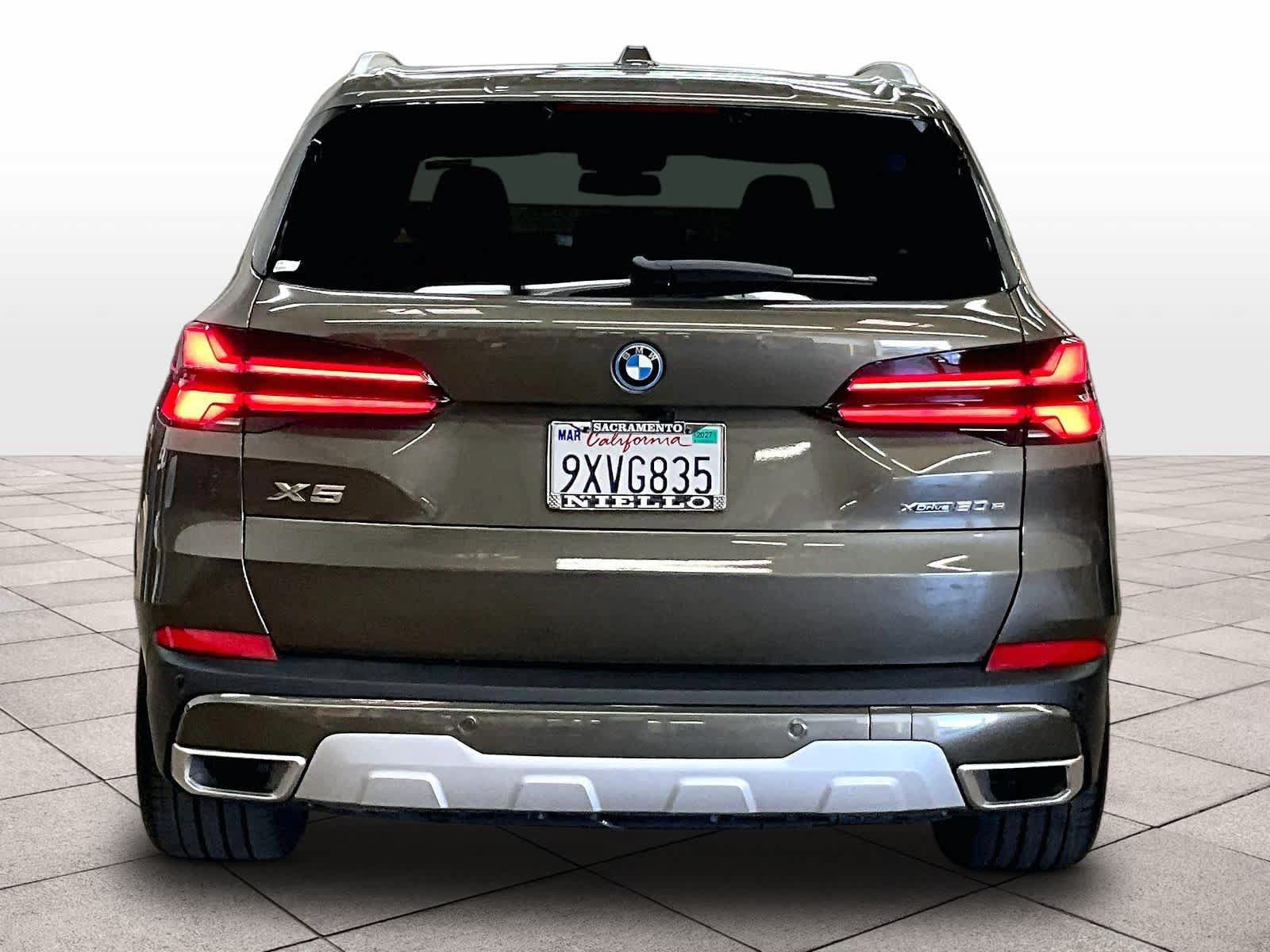 Used 2026 BMW X5 xDrive50e w/ Executive Package AWD/4WD image 7