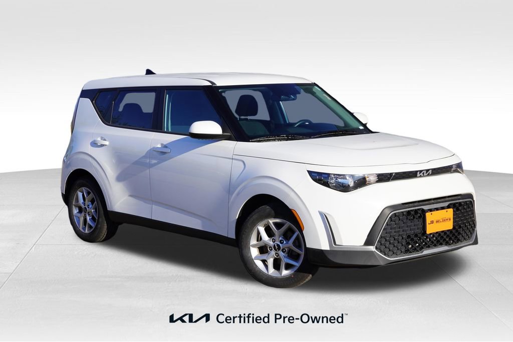 Certified 2024 Kia Soul LX w/ Option Group 015 FWD image 1