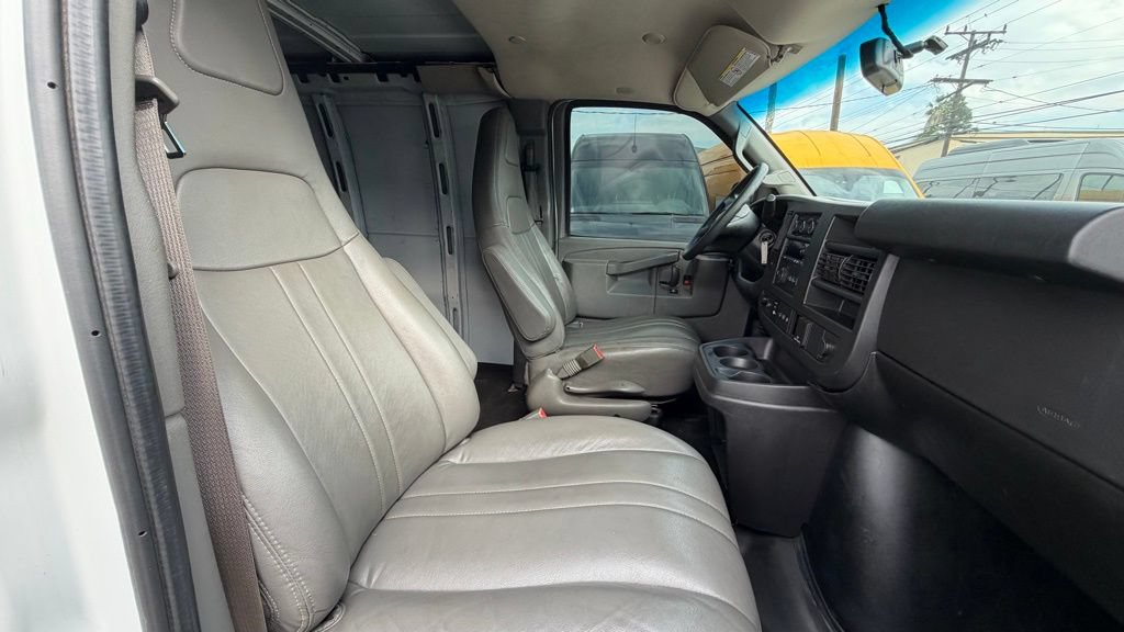 Used 2019 Chevrolet Express 2500 Extended w/ Driver Convenience Package RWD image 13