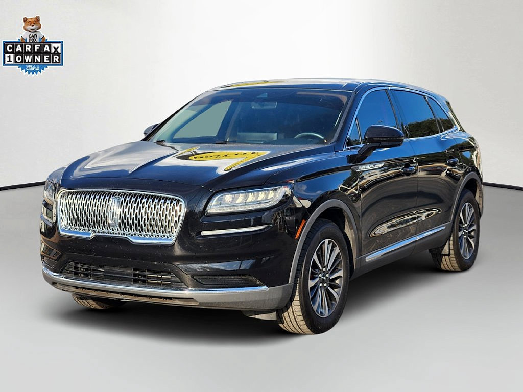 Used 2023 Lincoln Nautilus Reserve AWD/4WD image 3