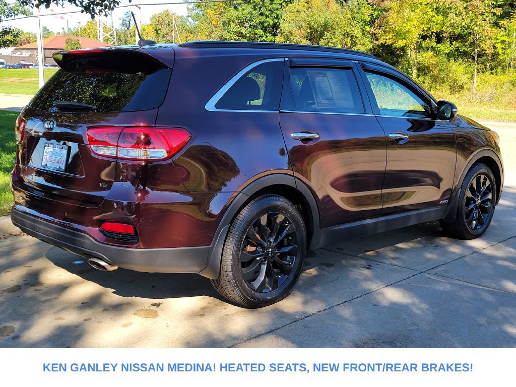 Used 2019 Kia Sorento S AWD/4WD image 3