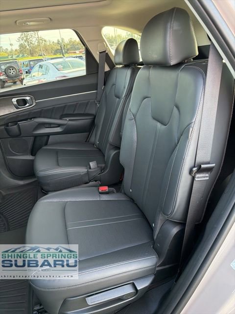 Used 2025 Kia Sorento SX image 37