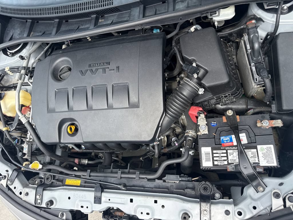 Used 2012 Toyota Corolla LE FWD image 35