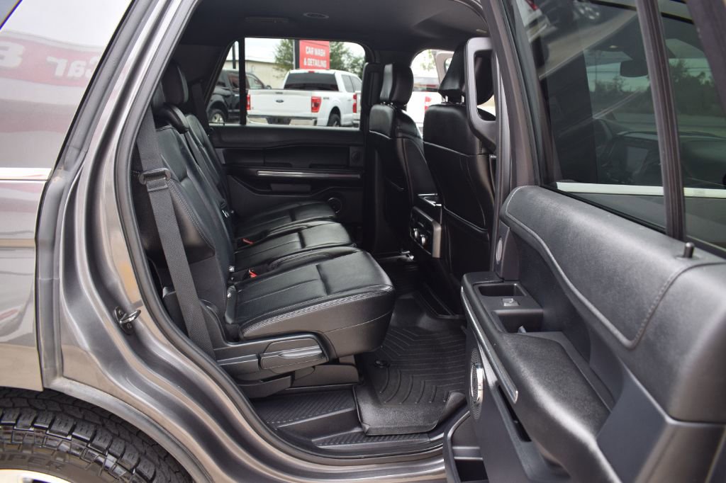 Used 2018 Ford Expedition XLT w/ Equipment Group 202A image 14