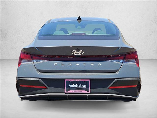 New 2026 Hyundai Elantra SE FWD image 8