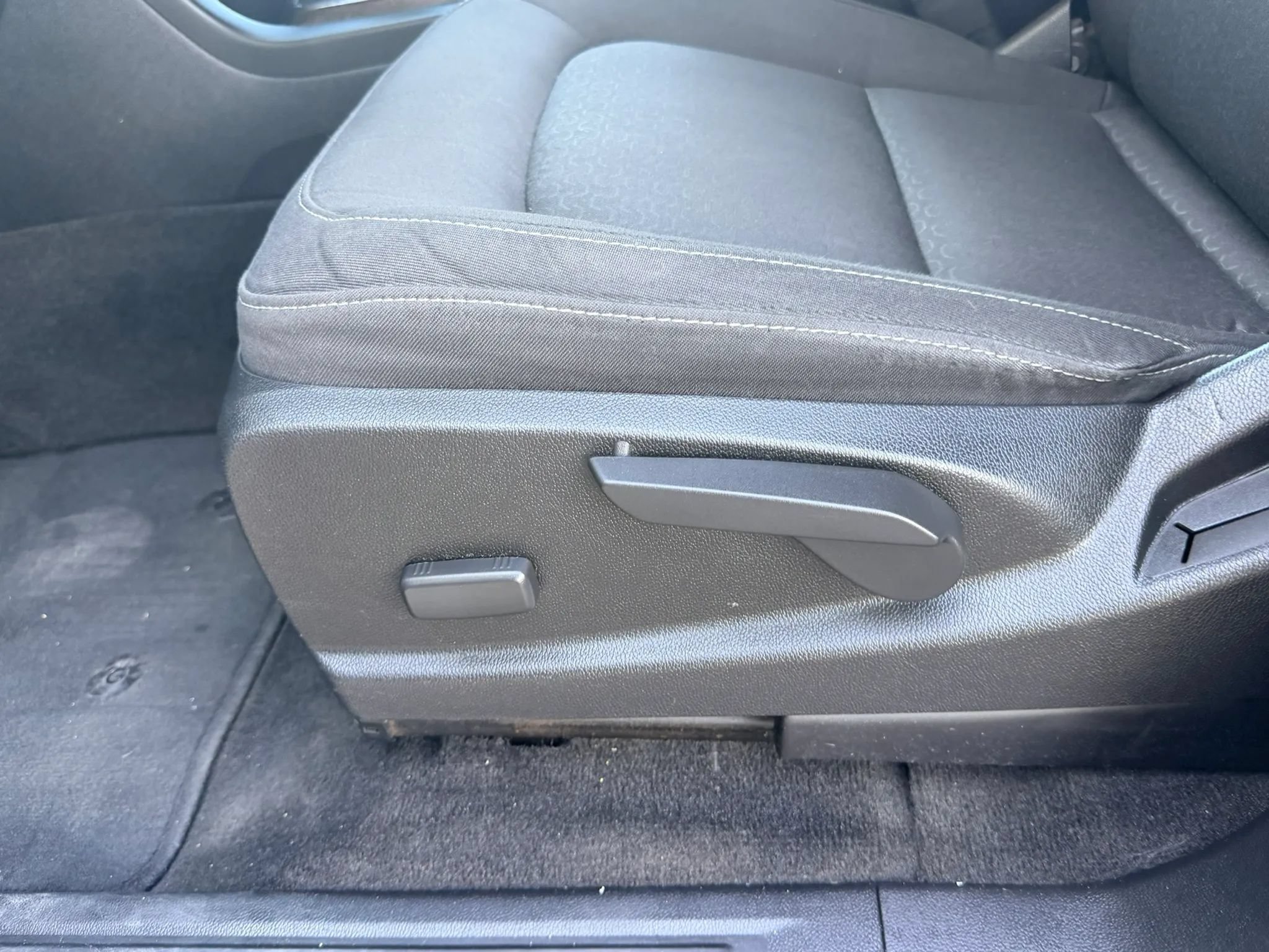 Used 2015 GMC Canyon SLE w/ SLE Convenience Package RWD image 20