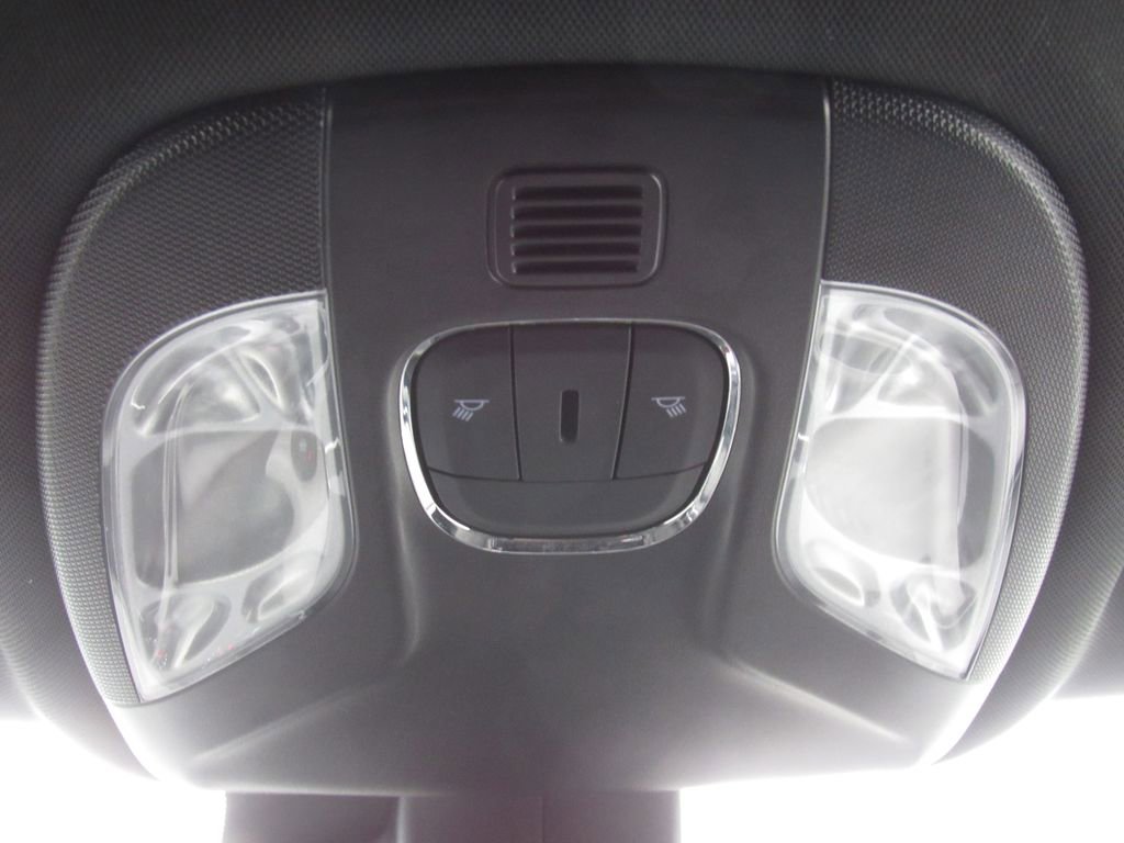 Used 2025 Jeep Compass Limited AWD/4WD image 27