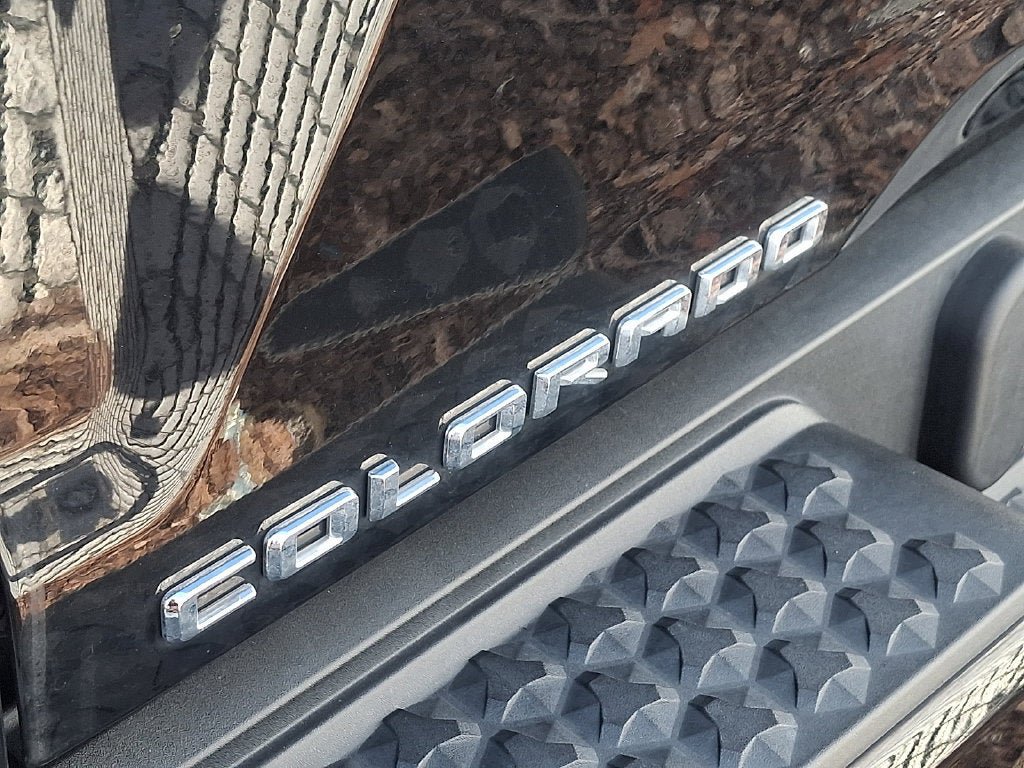 Used 2023 Chevrolet Colorado LT AWD/4WD image 6