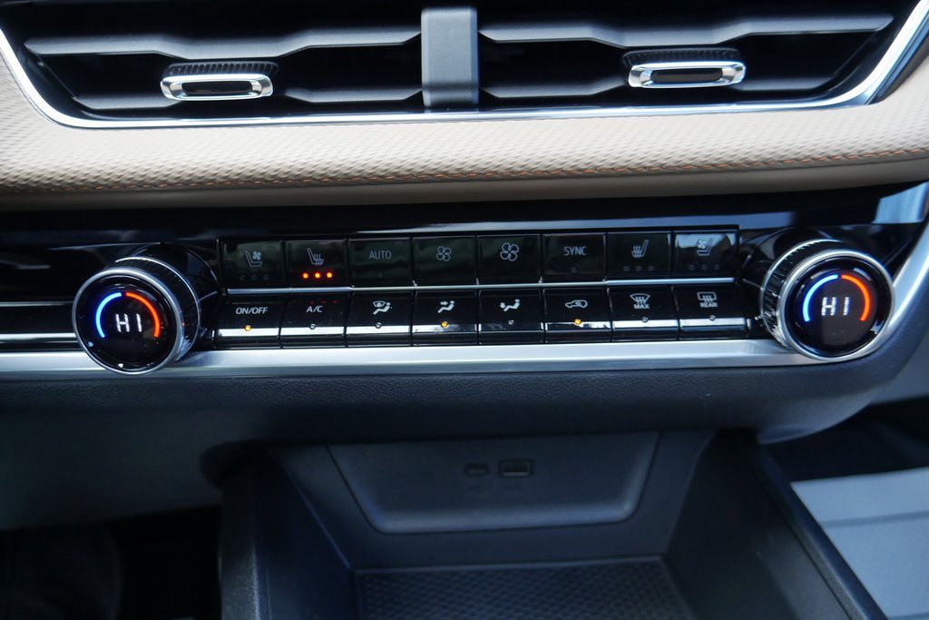 New 2026 Chevrolet Equinox ACTIV w/ Convenience Package III image 18