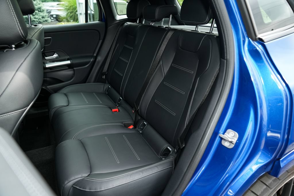 Used 2024 Mercedes-Benz GLA 35 AMG 4MATIC image 35